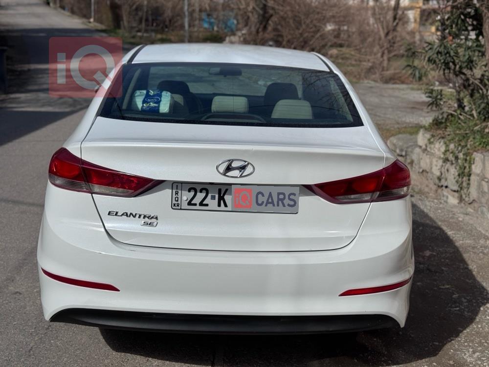 هیۆندای ئەلەنترا